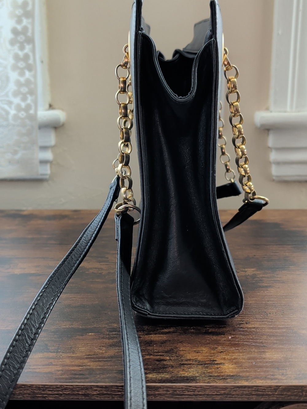 Alfa Italy Leather Hand Bag - Picture 4 of 15